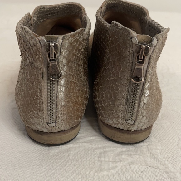 Free People snakeskin Roby back zip booties sz 10 - Picture 4 of 7